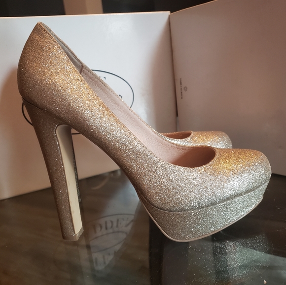 Steve Madden heels - Picture 2 of 5
